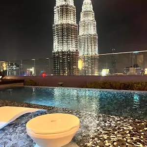 Star Klcc By Cozy White Apartamento